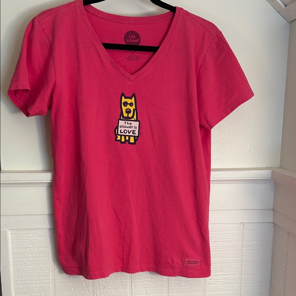 Life Is Good Crusher Tee With Dog, The Answer is Love, size medium